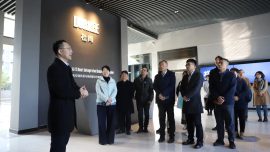 9888拉斯维加斯集团金海丰先生做表商企业做解说决
